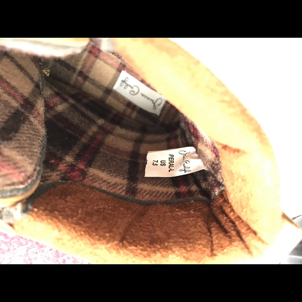 Jessica Carlyle Duck Boot - Picture 7 of 7
